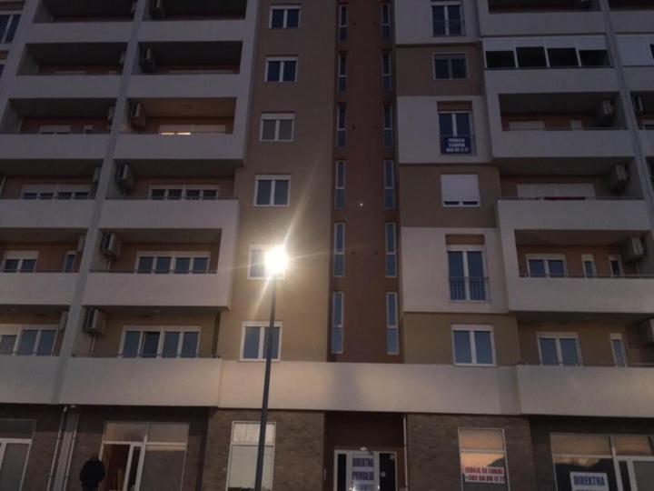 Apartament Dvosoban Stan U Ulici Rista Lekica Bar Zewnętrze zdjęcie